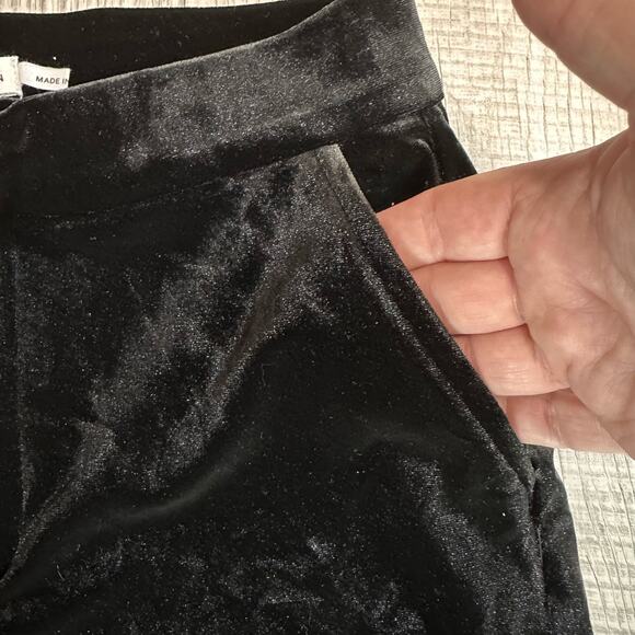 Good American Velour Pants Flare Legs WMNS 1 Black Velvet High Waisted Slimming - Picture 10 of 12
